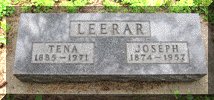 Grafsteen Aaltjo (Joe) Leera(a)r (1874) & Tena Sweers