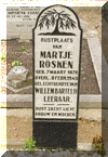 Grafsteen Martje Rosken (1876) te Beerta en echtgenote van Willem Bartel Leeraar (1877)